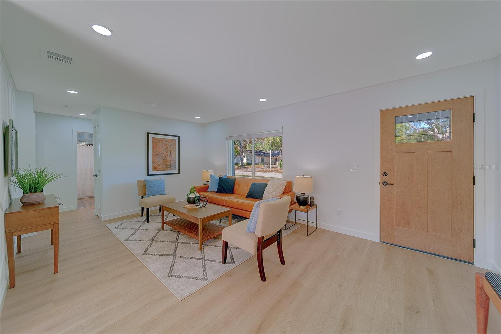 Image 7 of 65 For 1837 Sourwood Boulevard