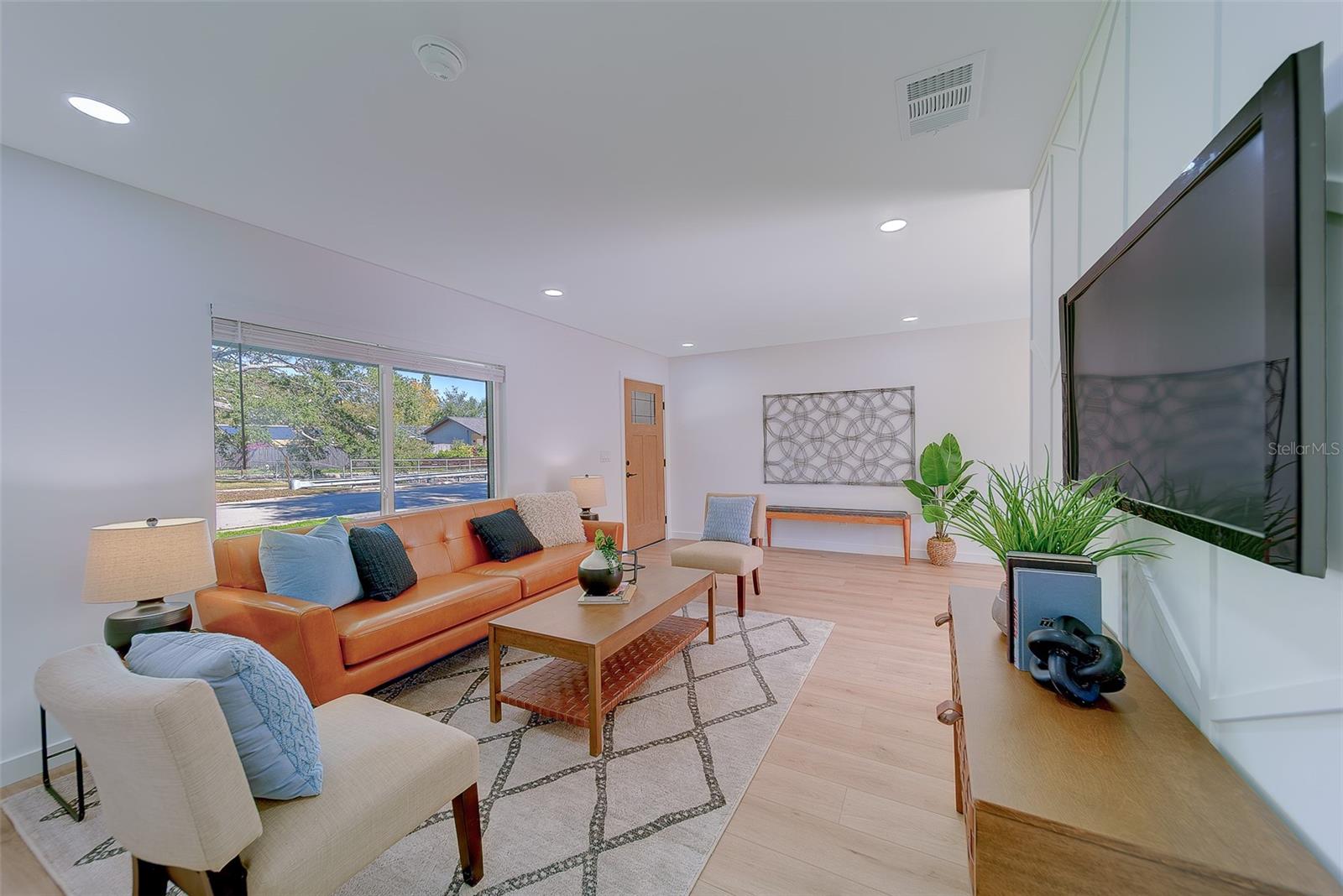 Image 8 of 65 For 1837 Sourwood Boulevard