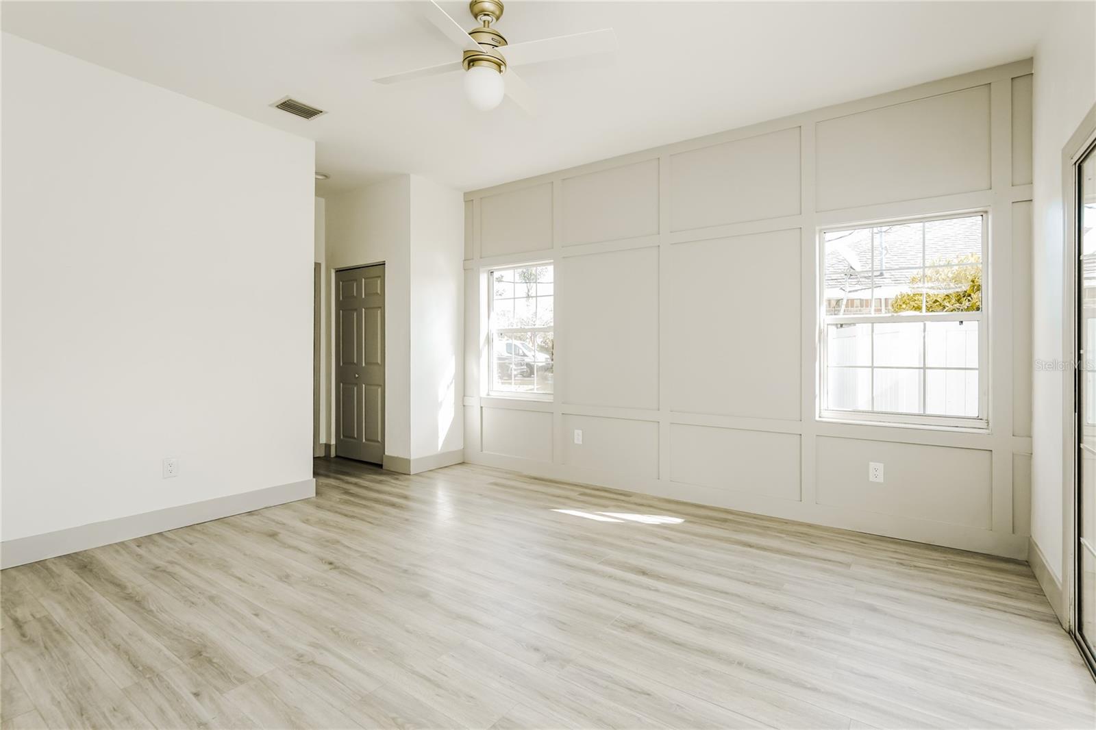 Image 10 of 20 For 71 Westcedar