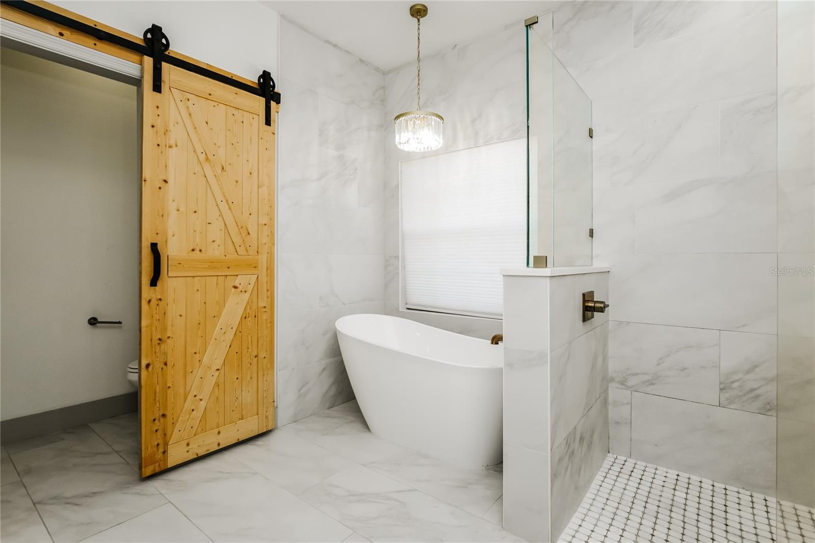 Image 11 of 20 For 71 Westcedar