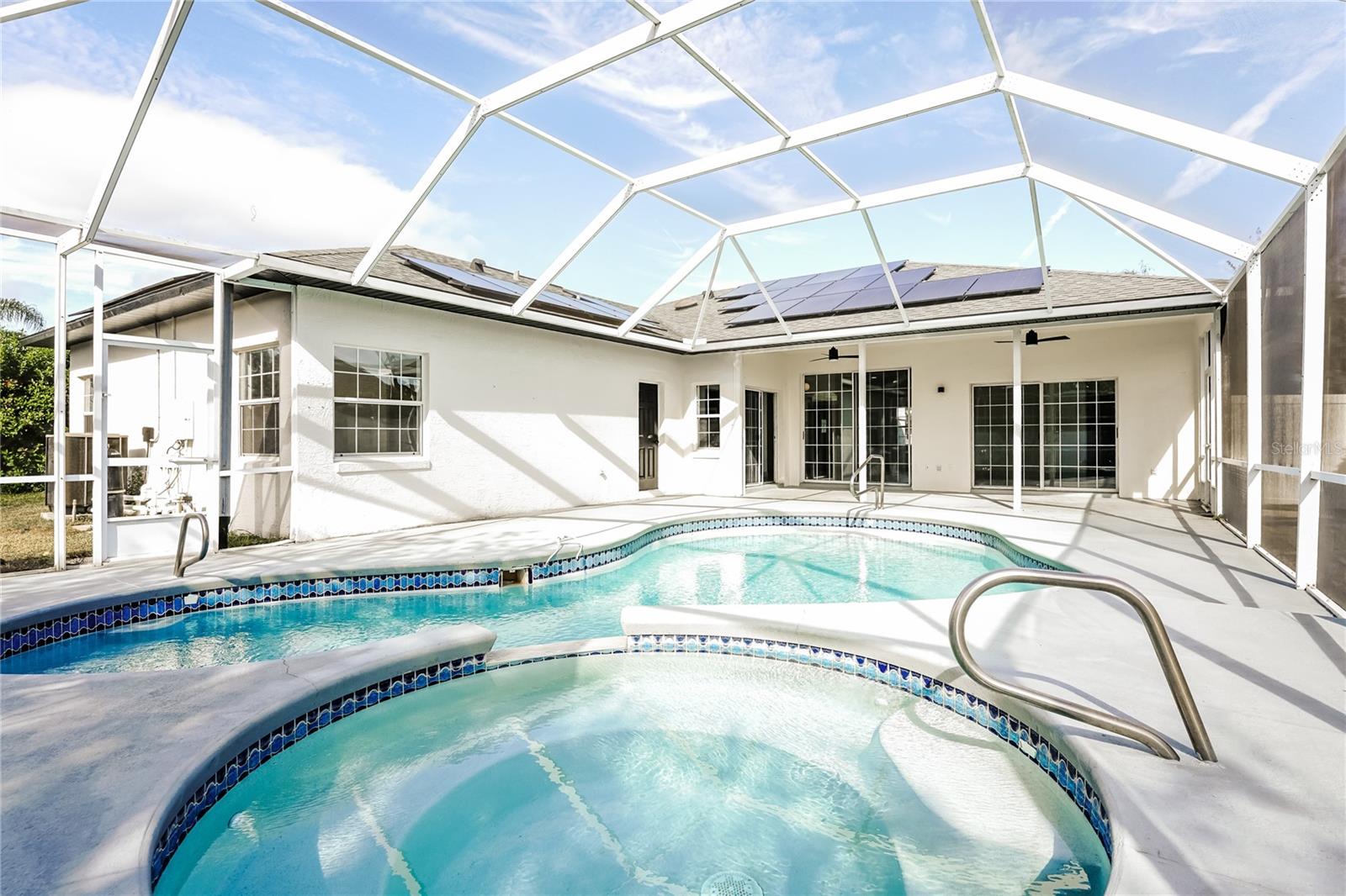 Image 17 of 20 For 71 Westcedar