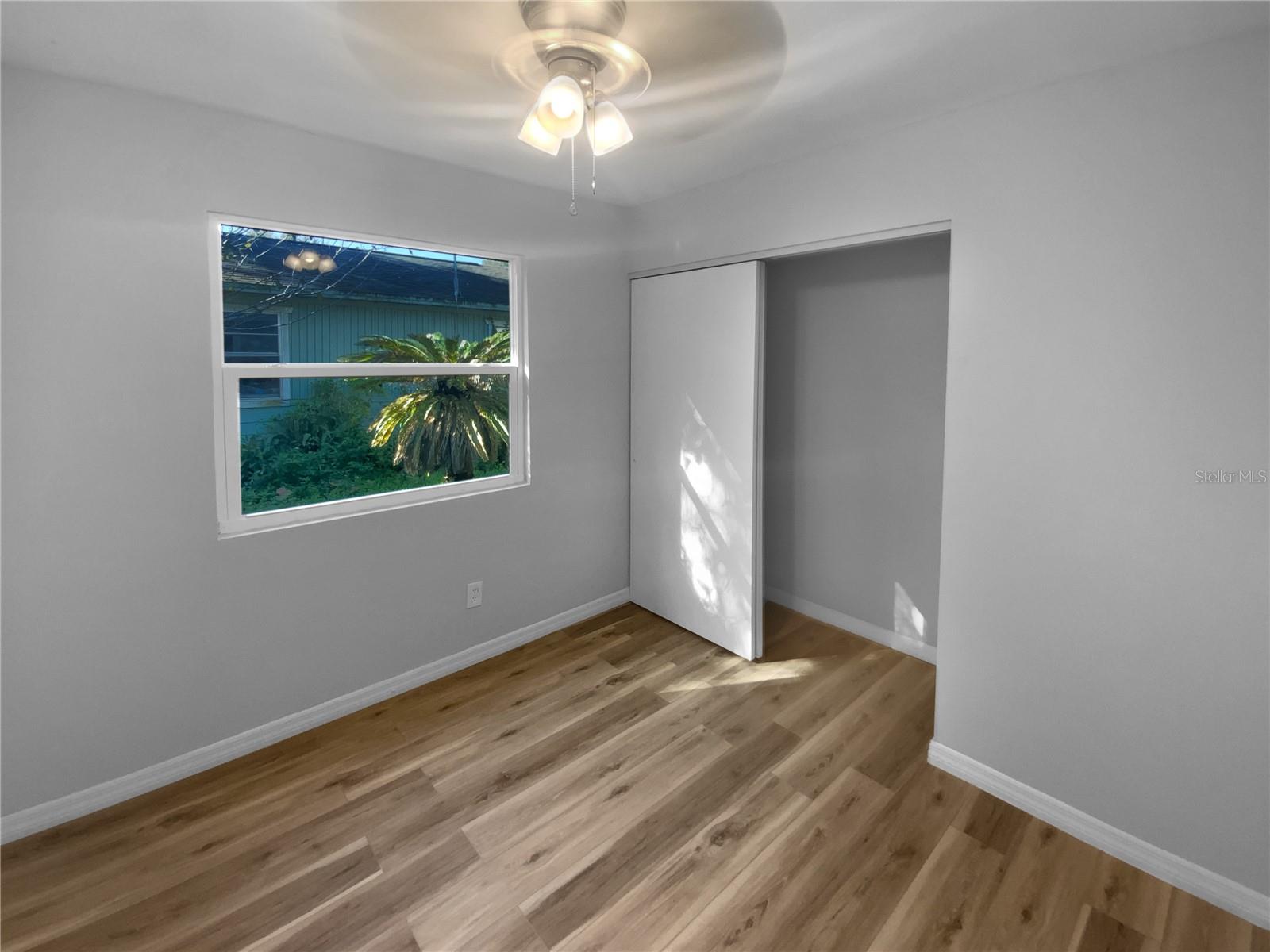 Image 13 of 27 For 186 Grand Avenue