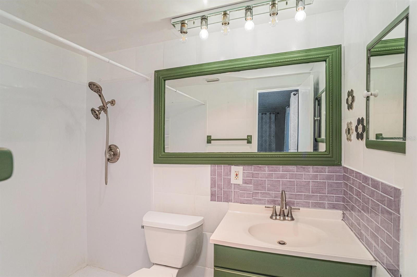 Image 14 of 23 For 1900 59th Avenue N 210