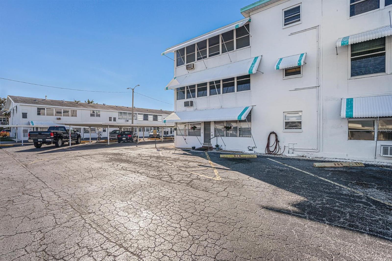 Image 21 of 23 For 1900 59th Avenue N 210