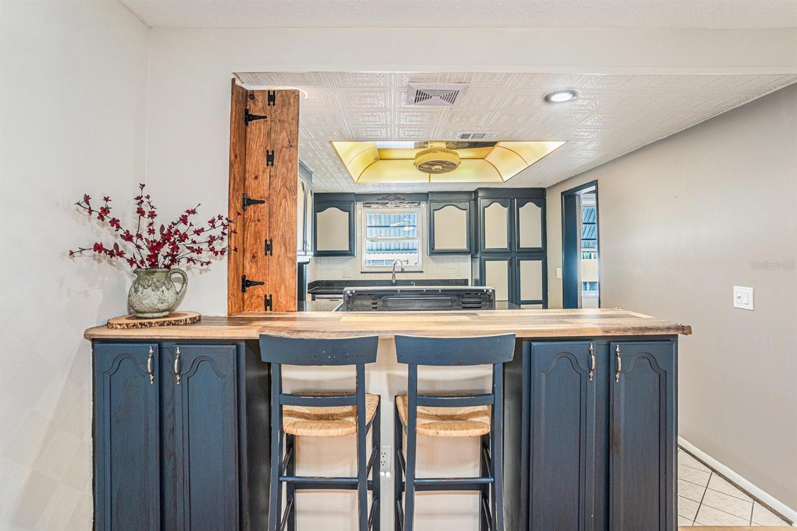 Image 7 of 23 For 1900 59th Avenue N 210