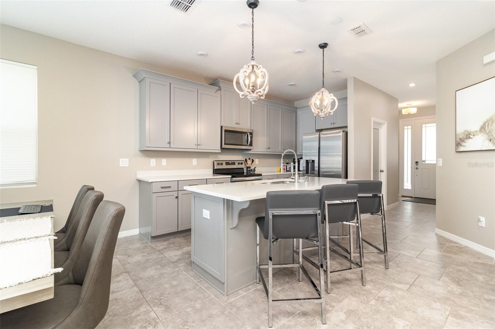 Image 10 of 36 For 2461 Avian Loop