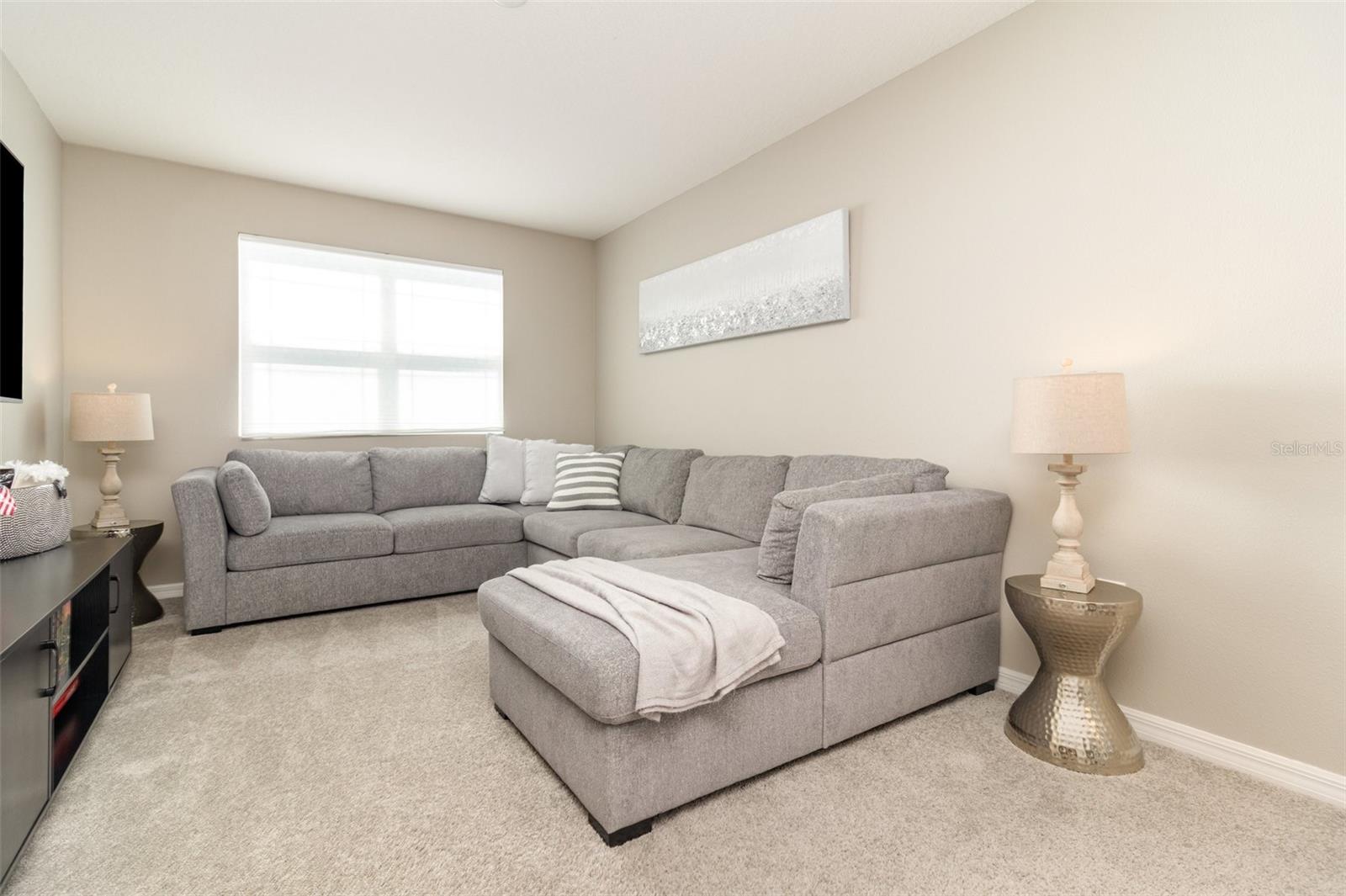 Image 14 of 36 For 2461 Avian Loop