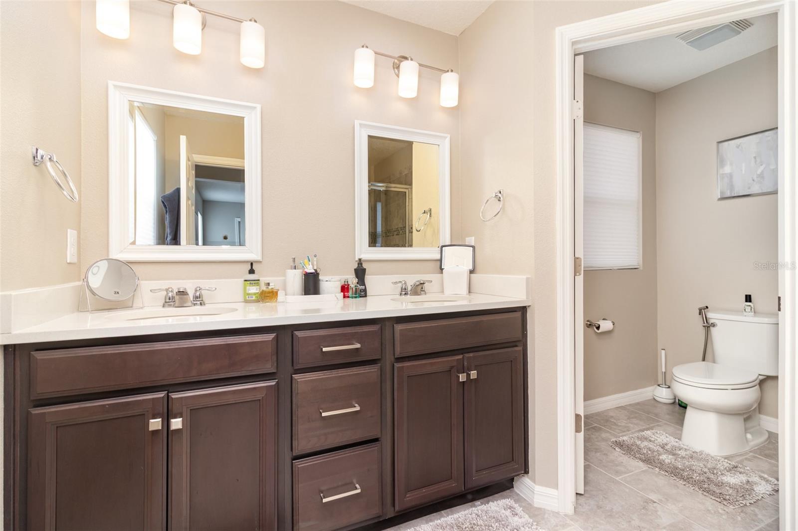 Image 17 of 36 For 2461 Avian Loop