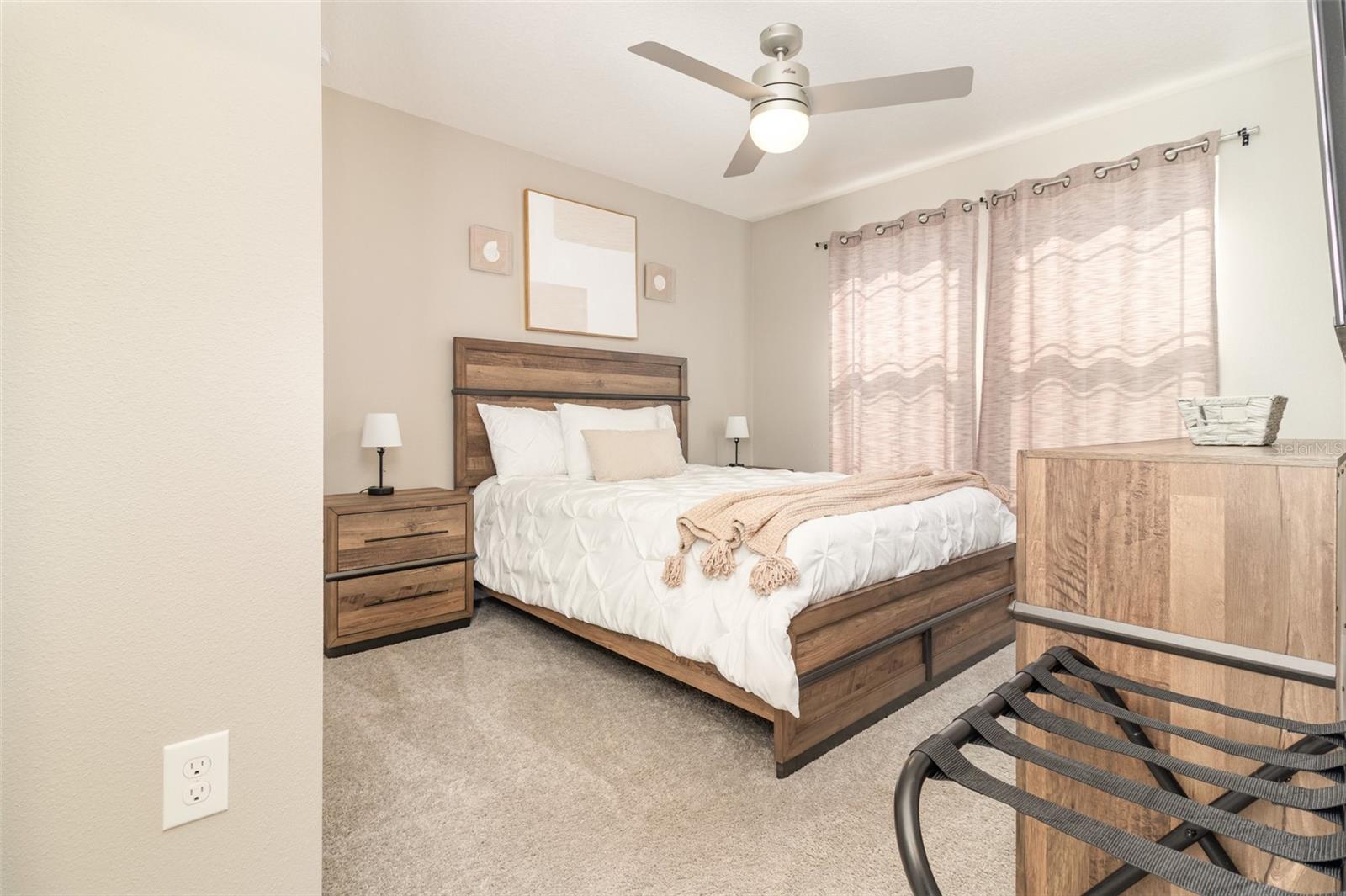 Image 19 of 36 For 2461 Avian Loop