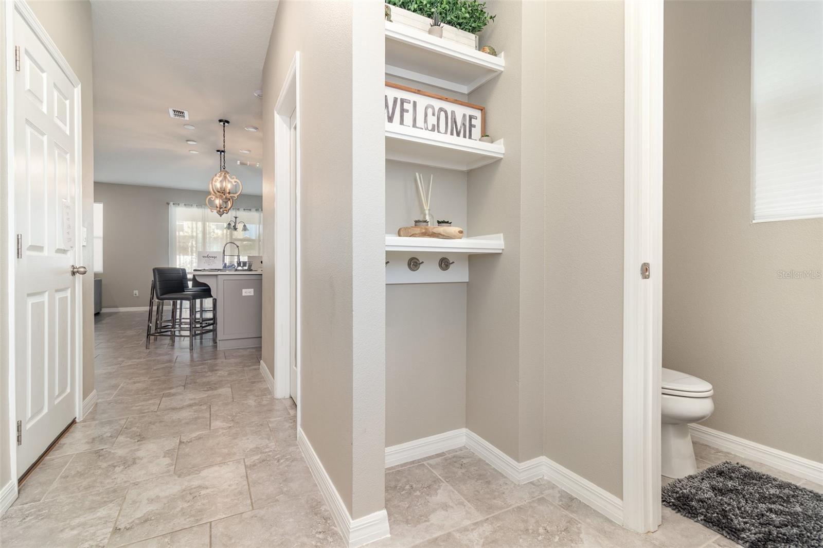 Image 4 of 36 For 2461 Avian Loop