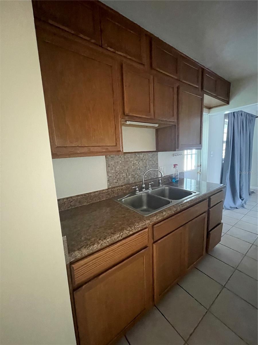 Image 26 of 29 For 632 Cardinal Street