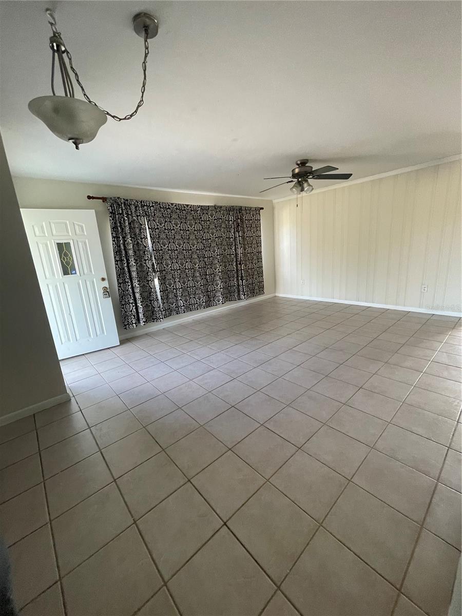 Image 4 of 29 For 632 Cardinal Street