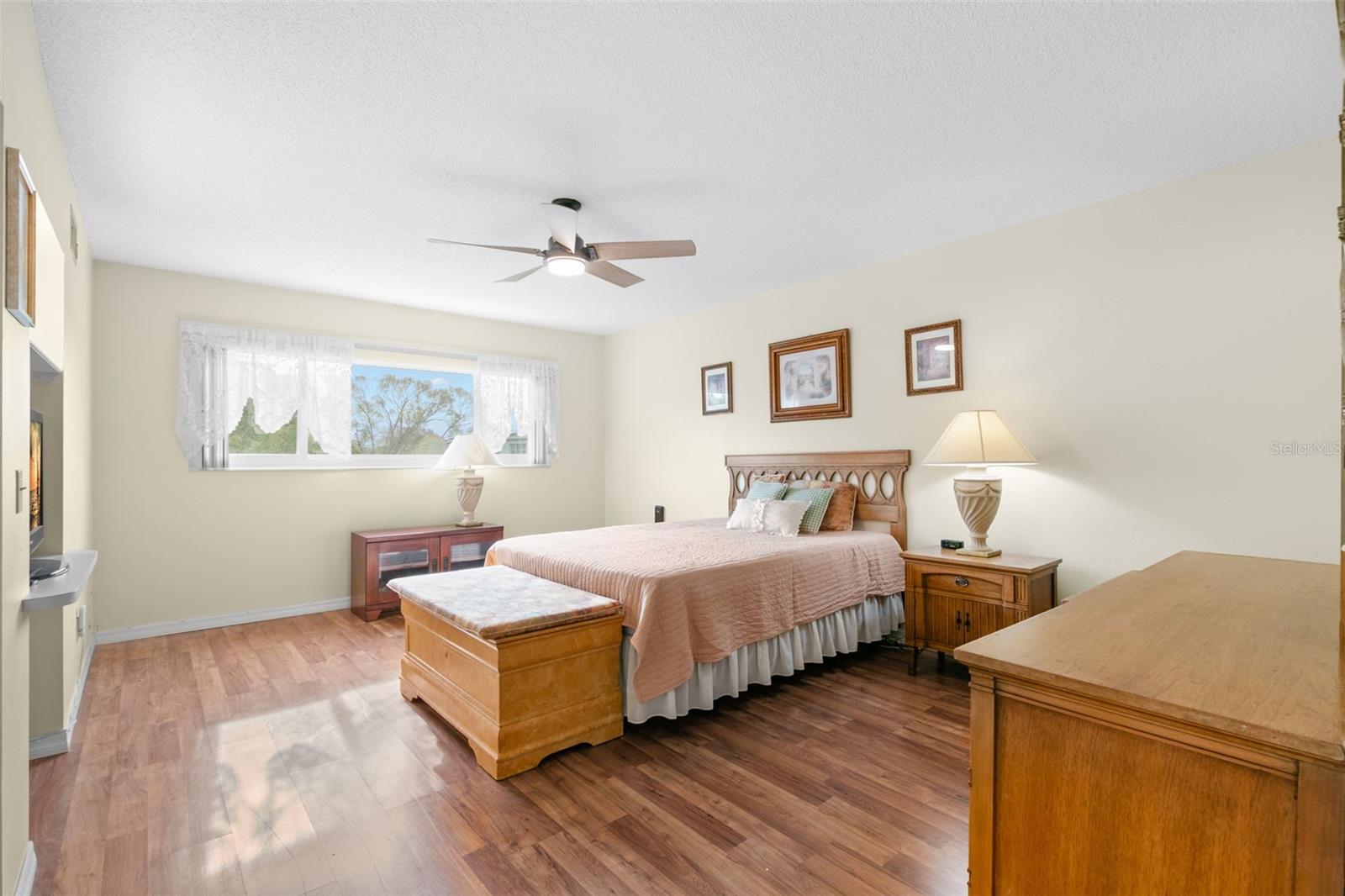 Image 18 of 32 For 2341 Haitian Drive 47