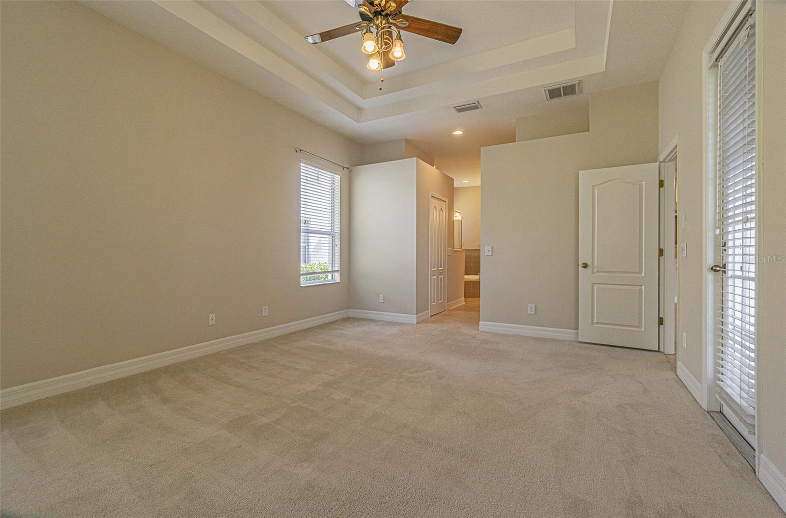 Image 21 of 37 For 20002 Heritage Point Drive