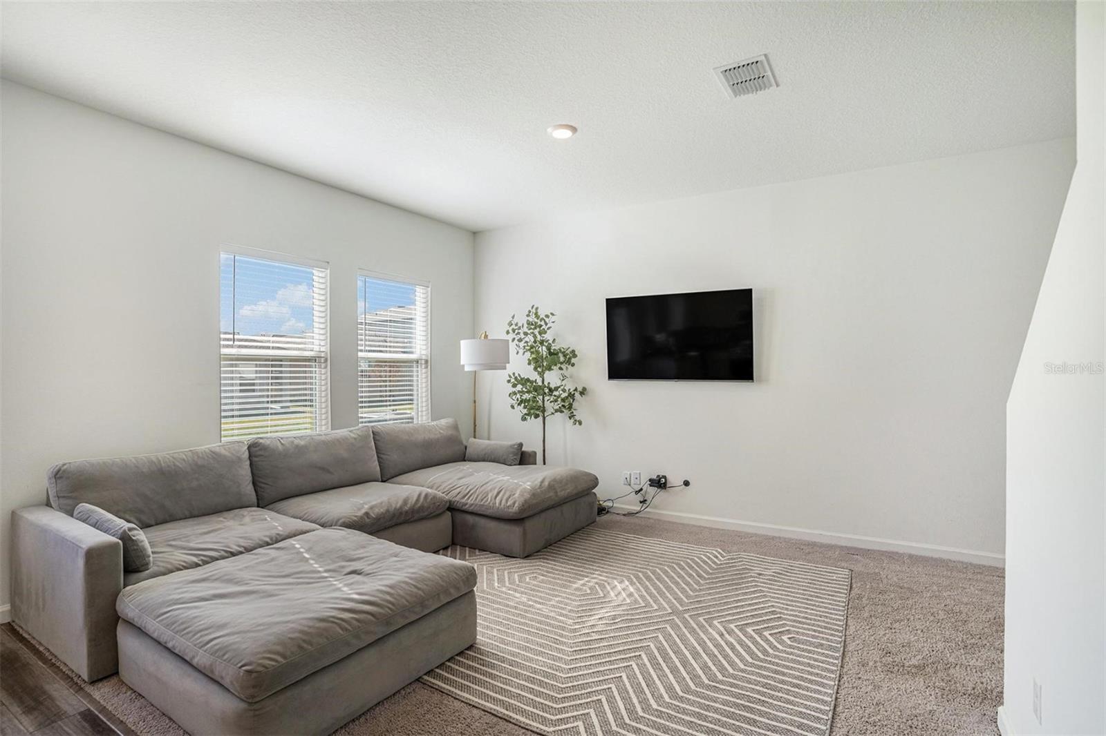 Image 6 of 28 For 11618 Kayleigh Court