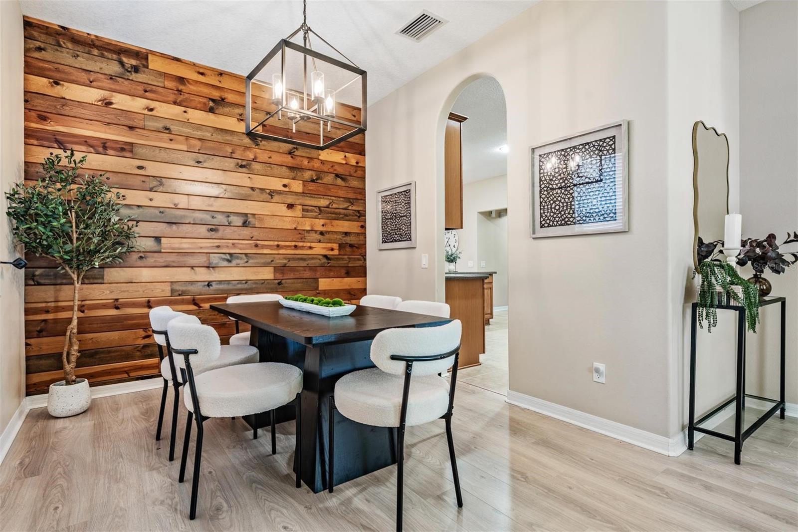 Image 11 of 53 For 15415 Dakota Sky Place