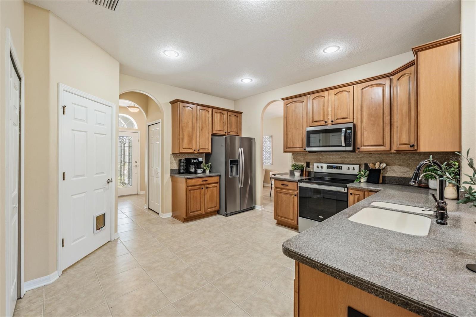 Image 13 of 53 For 15415 Dakota Sky Place