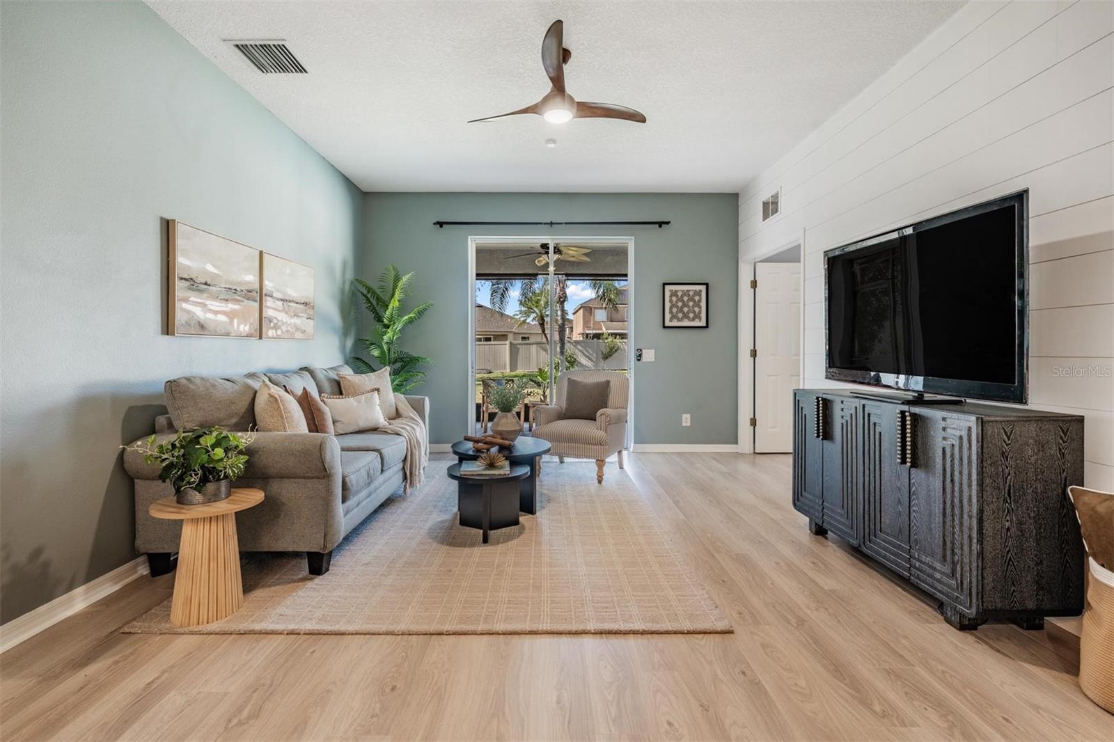 Image 21 of 53 For 15415 Dakota Sky Place