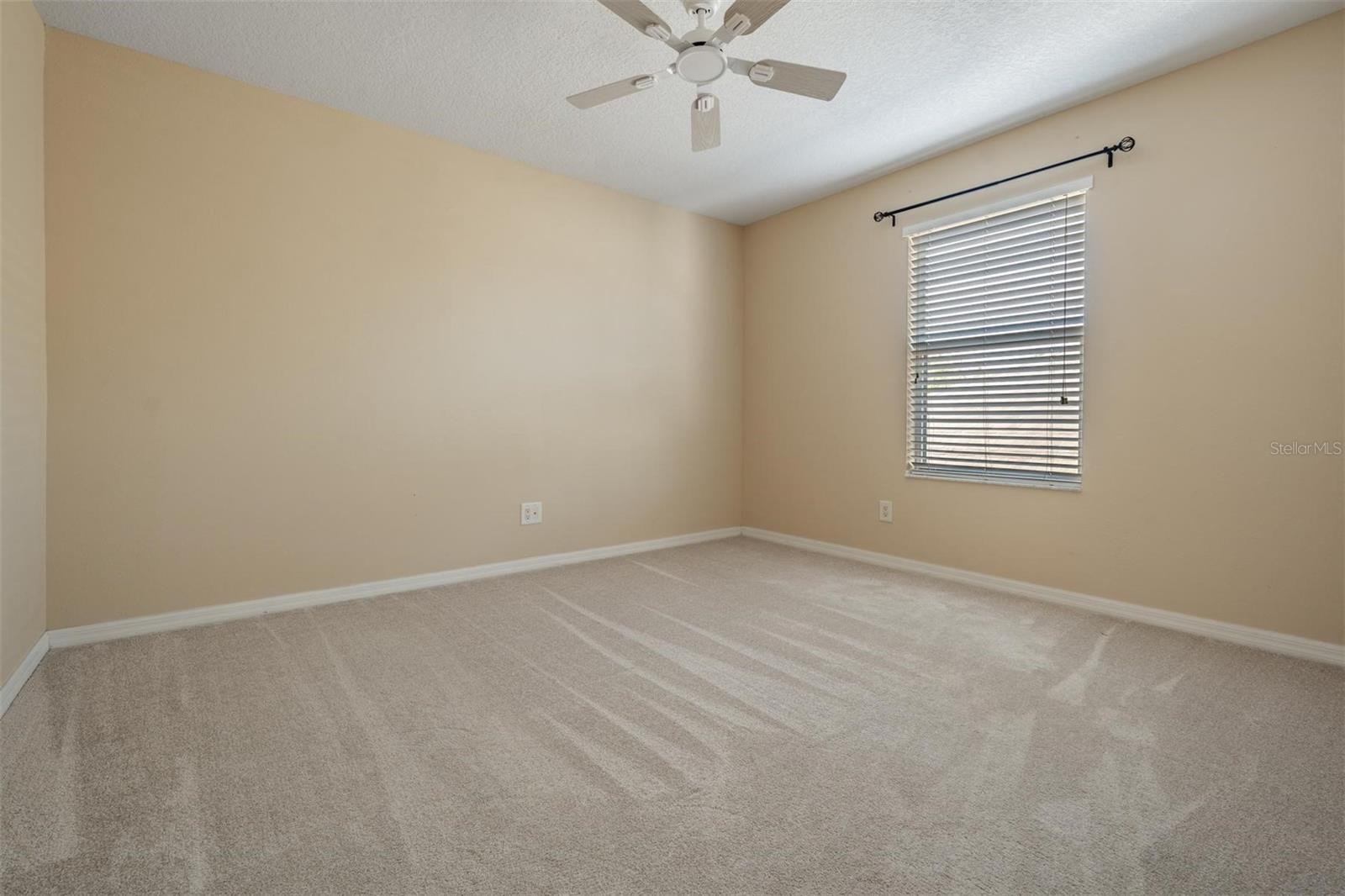 Image 33 of 53 For 15415 Dakota Sky Place