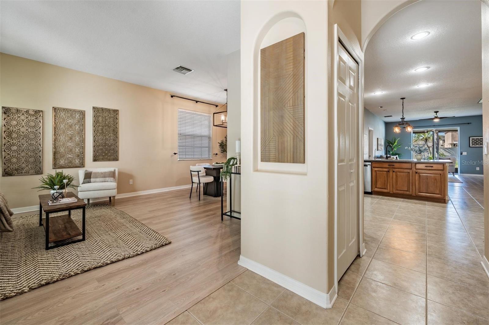 Image 7 of 53 For 15415 Dakota Sky Place