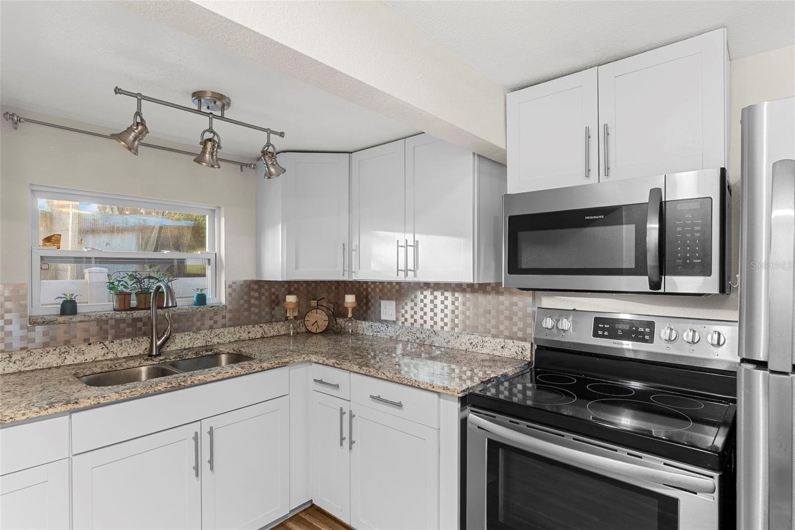 Image 4 of 26 For 4978 71st Street N