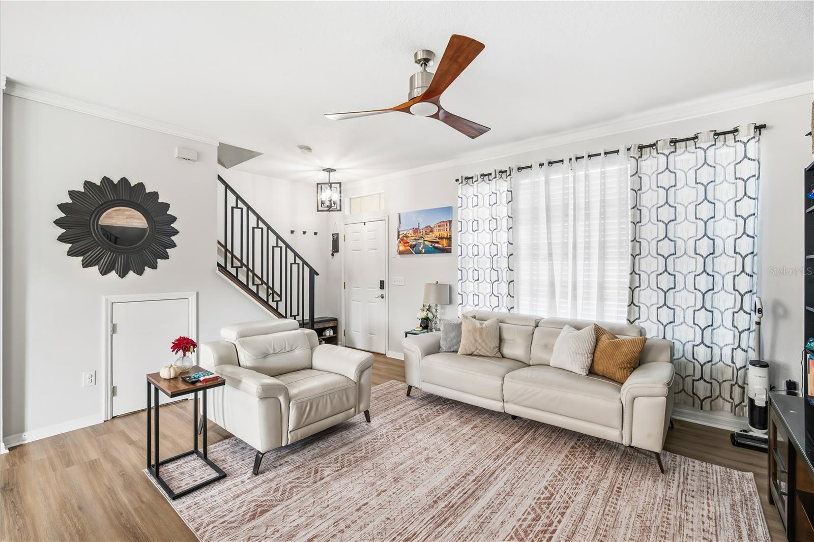 Listing photo id 4 for 12466 Country White Circle