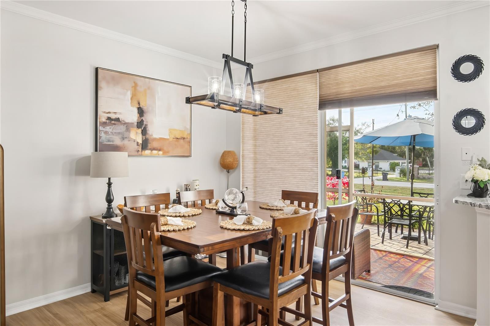 Listing photo id 6 for 12466 Country White Circle