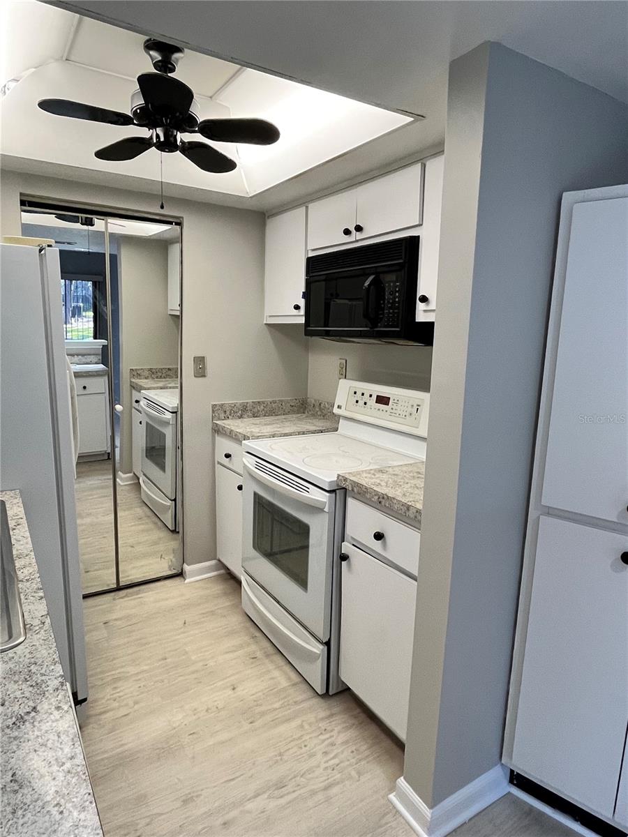 Image 6 of 15 For 1805 Lennox Road E 1805