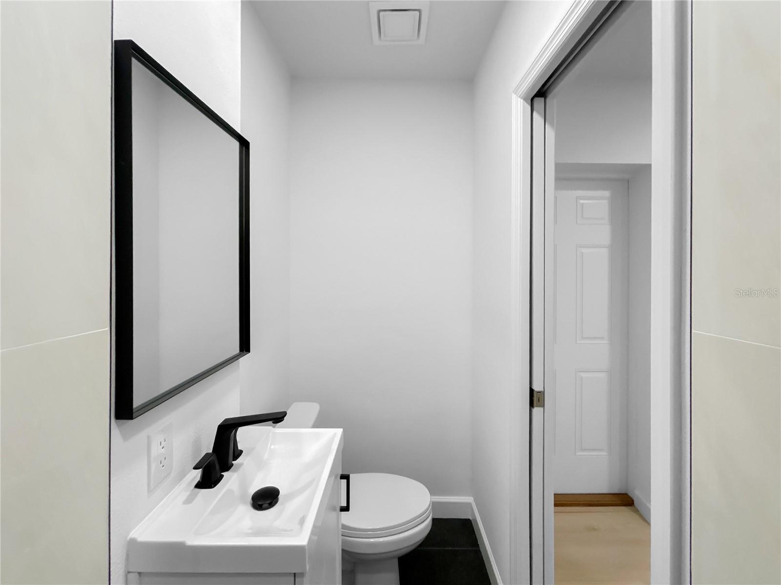 Image 14 of 29 For 2078 Shadow Lane