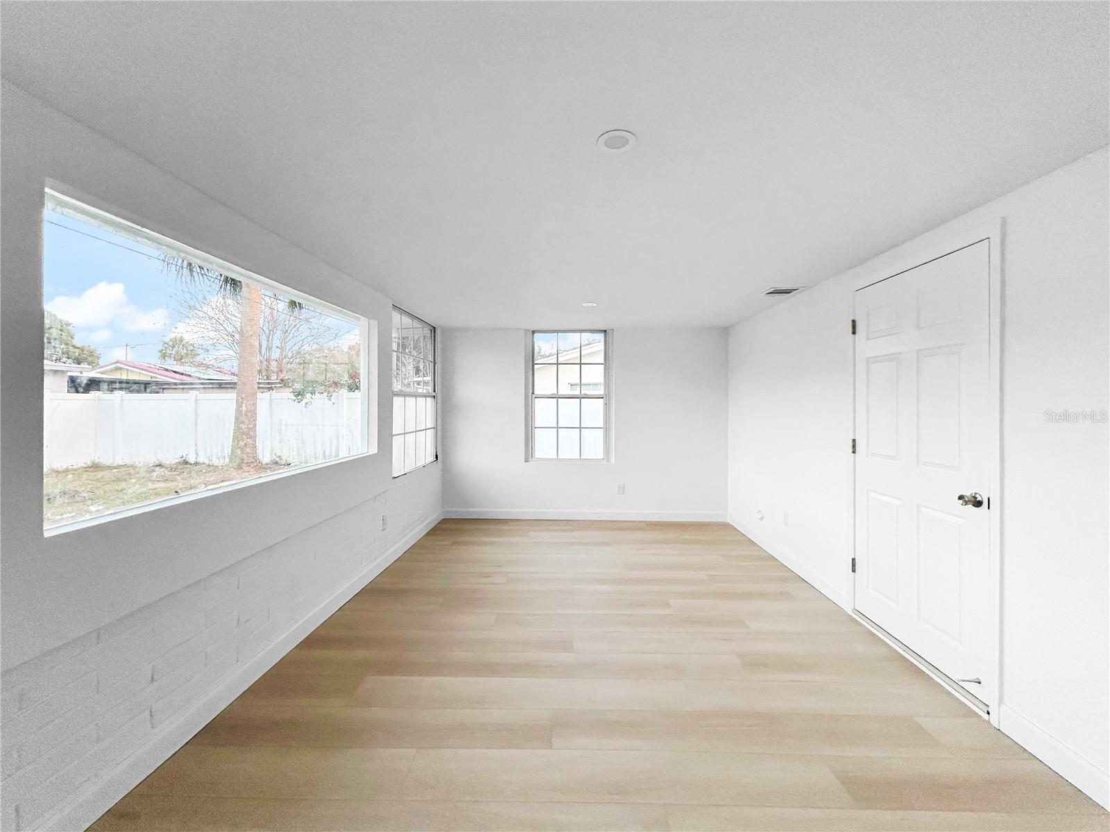 Image 16 of 29 For 2078 Shadow Lane