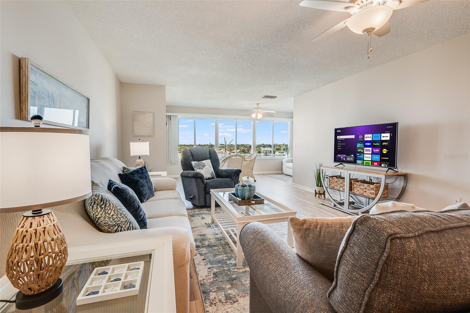 Image 14 of 54 For 6075 Shore Boulevard S 503