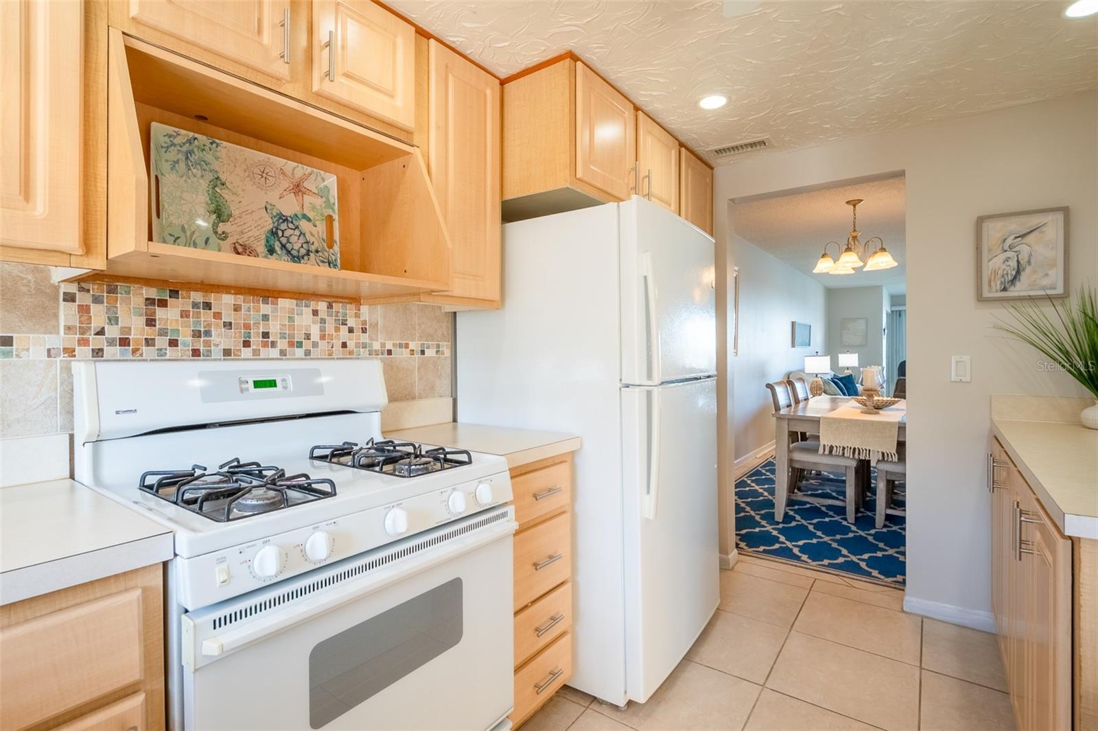 Image 15 of 54 For 6075 Shore Boulevard S 503