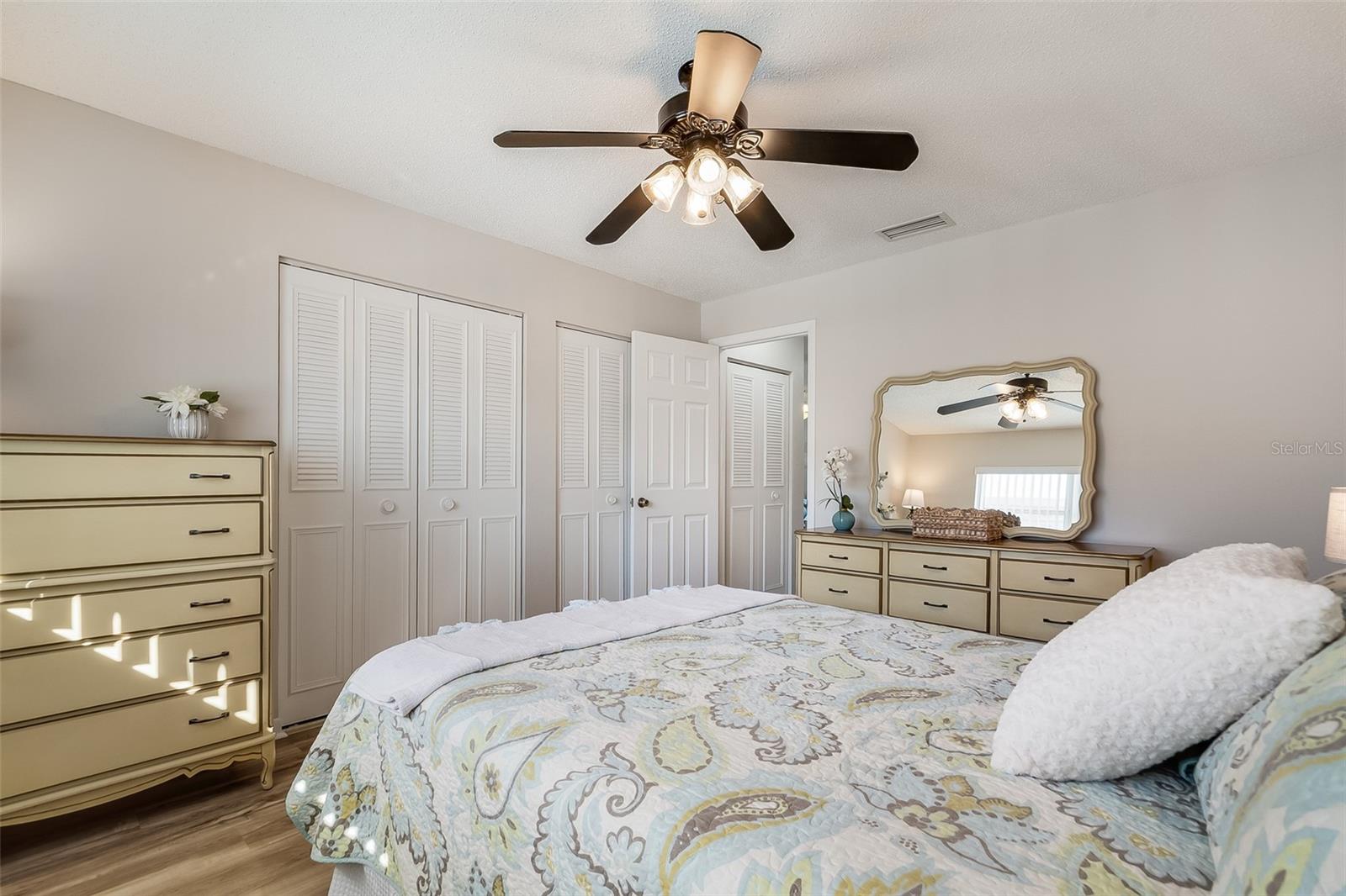 Image 24 of 54 For 6075 Shore Boulevard S 503