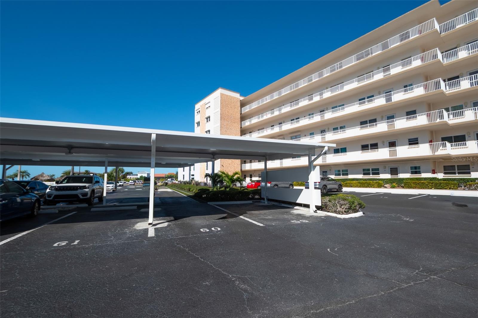 Image 31 of 54 For 6075 Shore Boulevard S 503