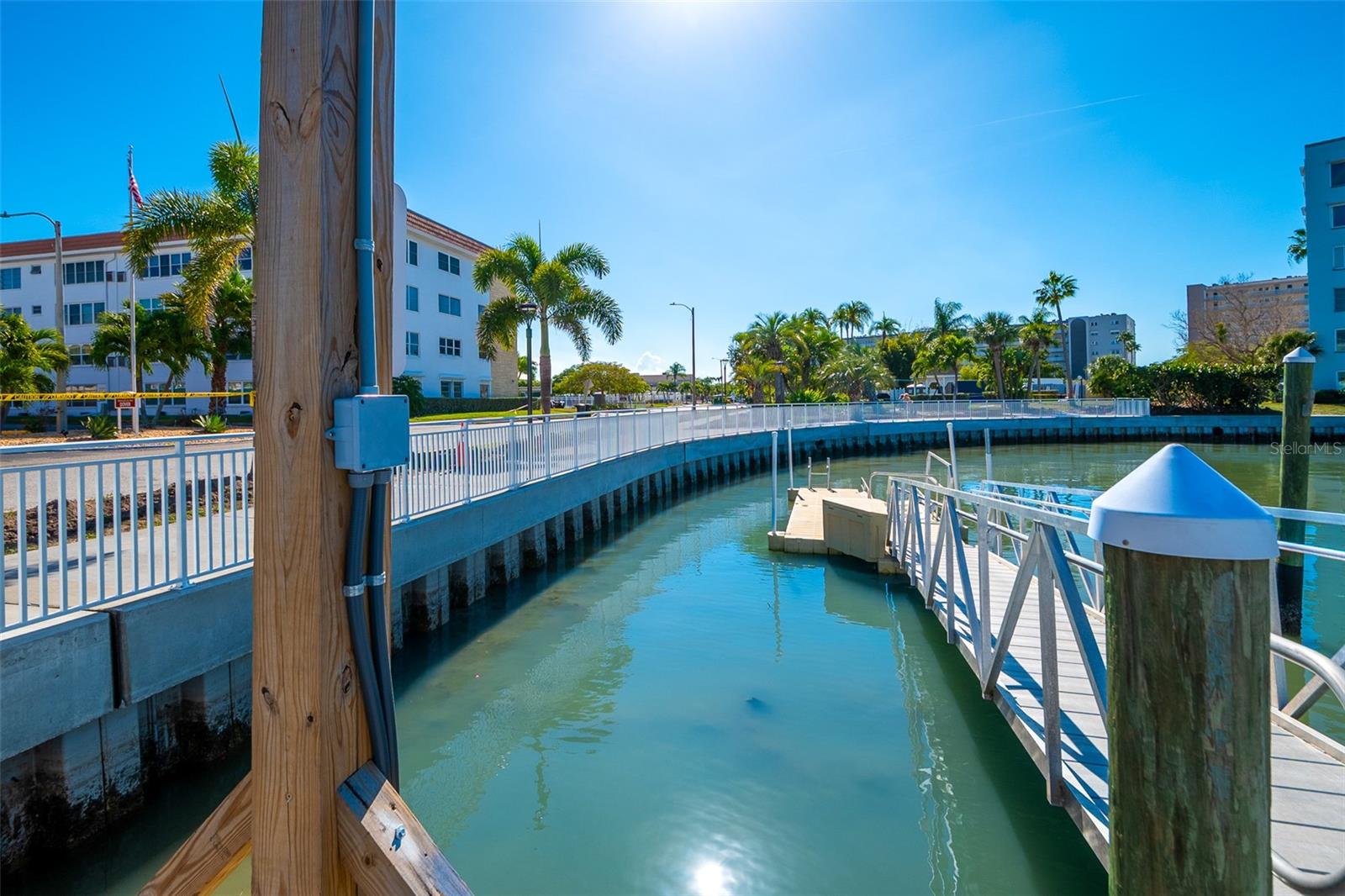 Image 38 of 54 For 6075 Shore Boulevard S 503