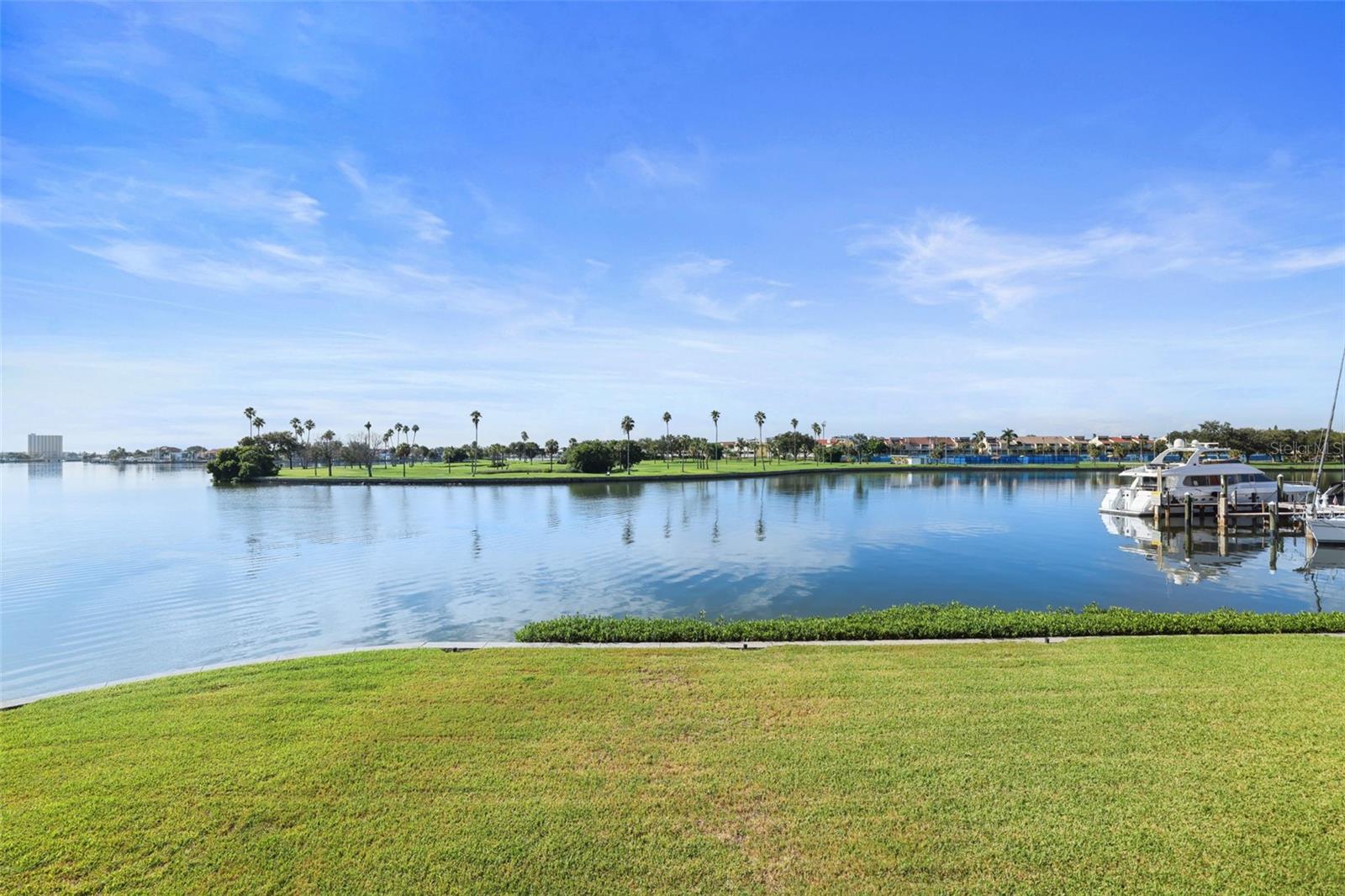 Image 19 of 41 For 450 Treasure Island Causeway 208