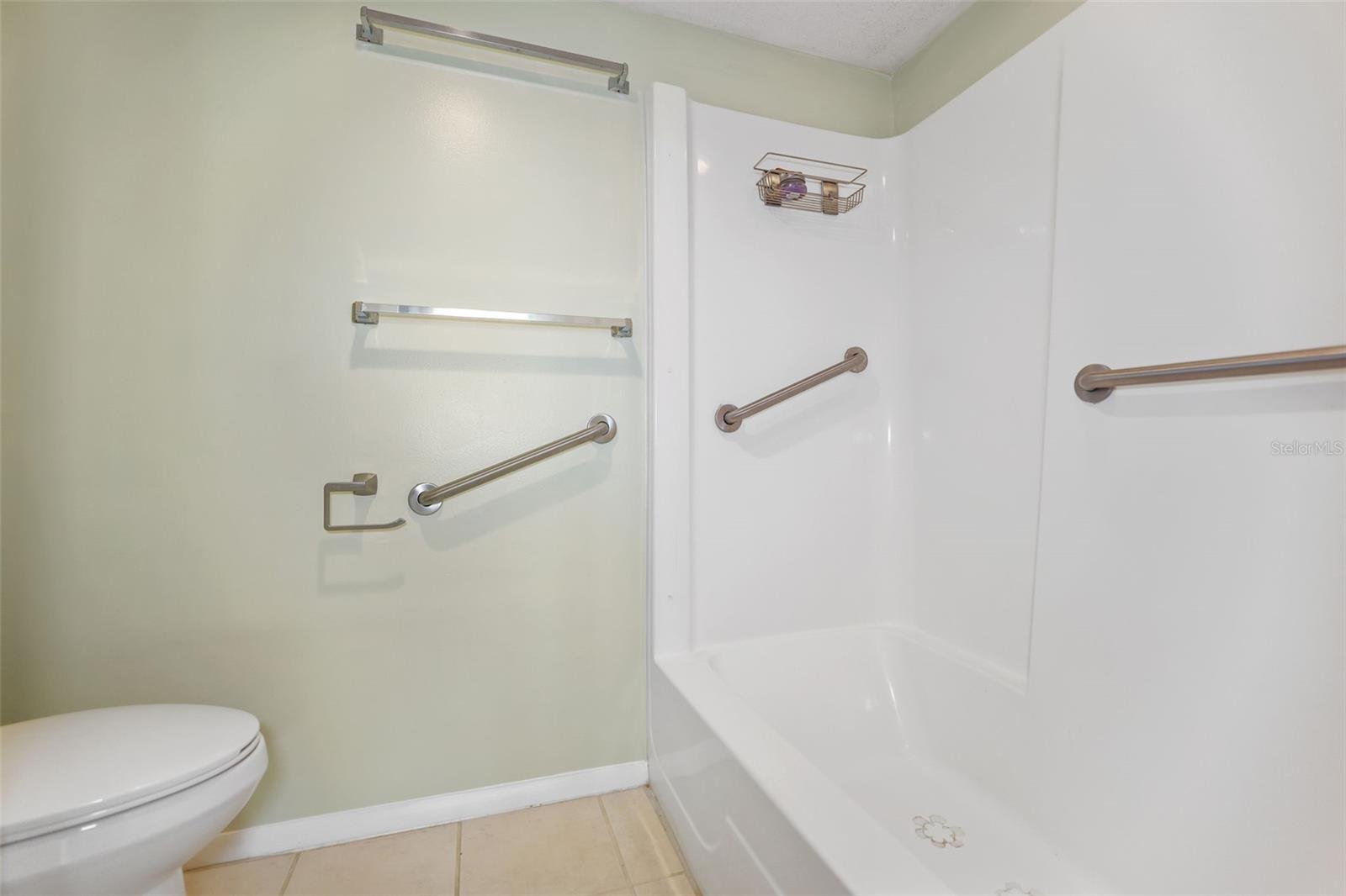 Image 26 of 41 For 450 Treasure Island Causeway 208