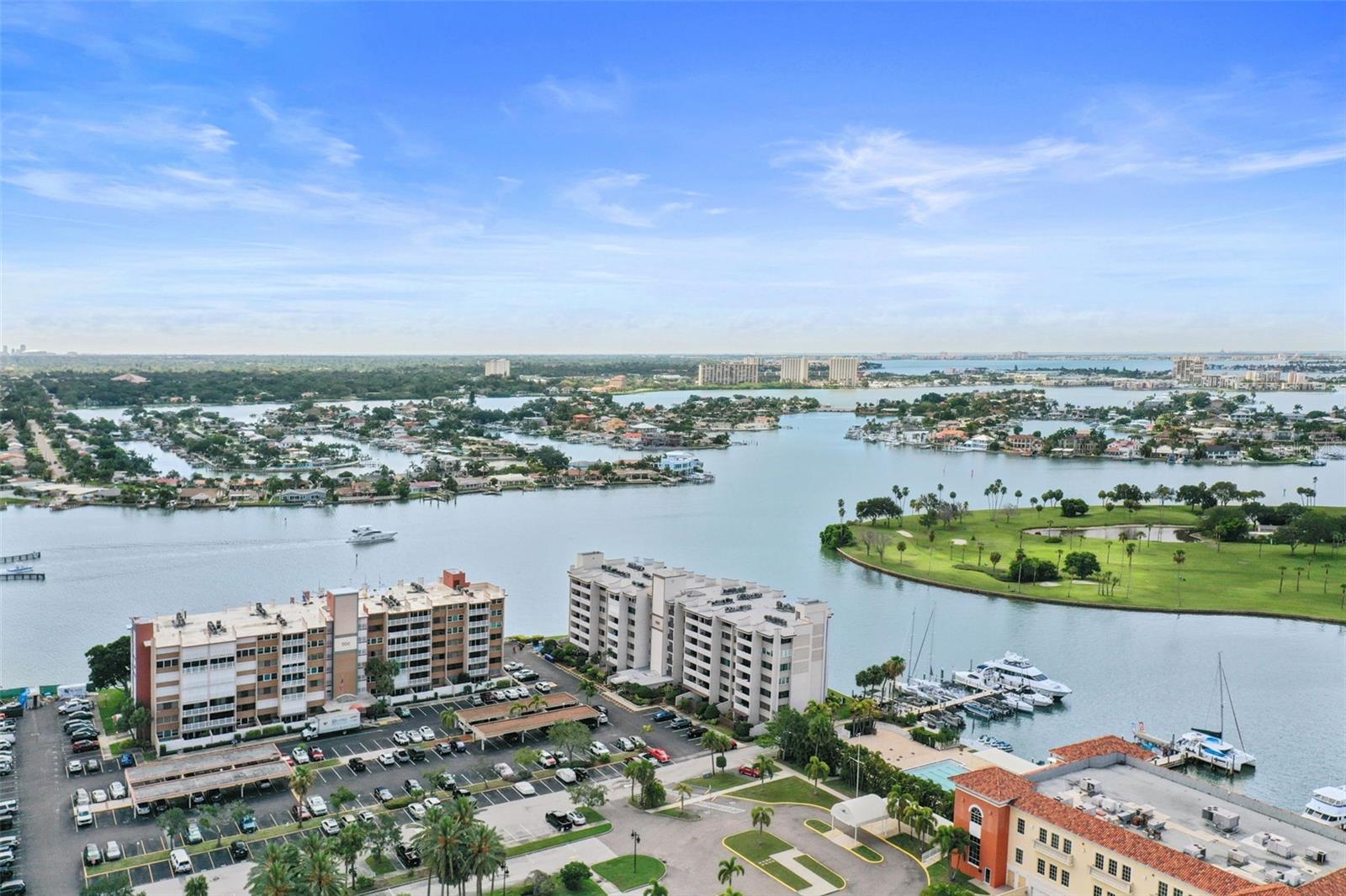 Image 37 of 41 For 450 Treasure Island Causeway 208