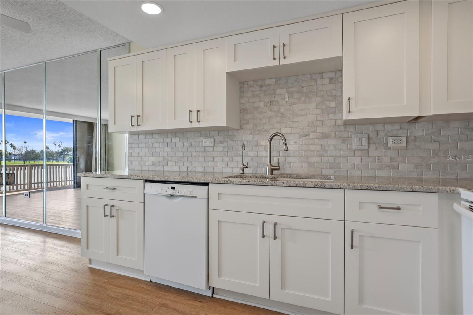 Image 9 of 41 For 450 Treasure Island Causeway 208