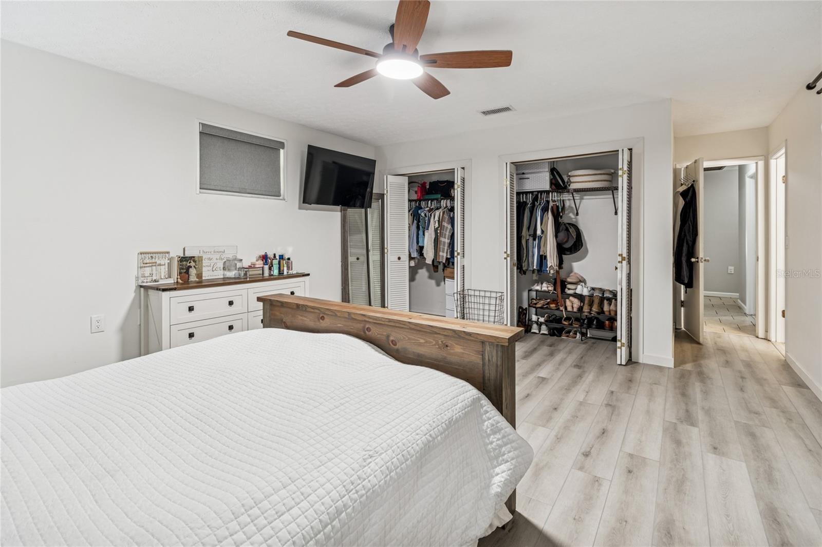 Listing photo id 61 for 17641 Deerfield Drive