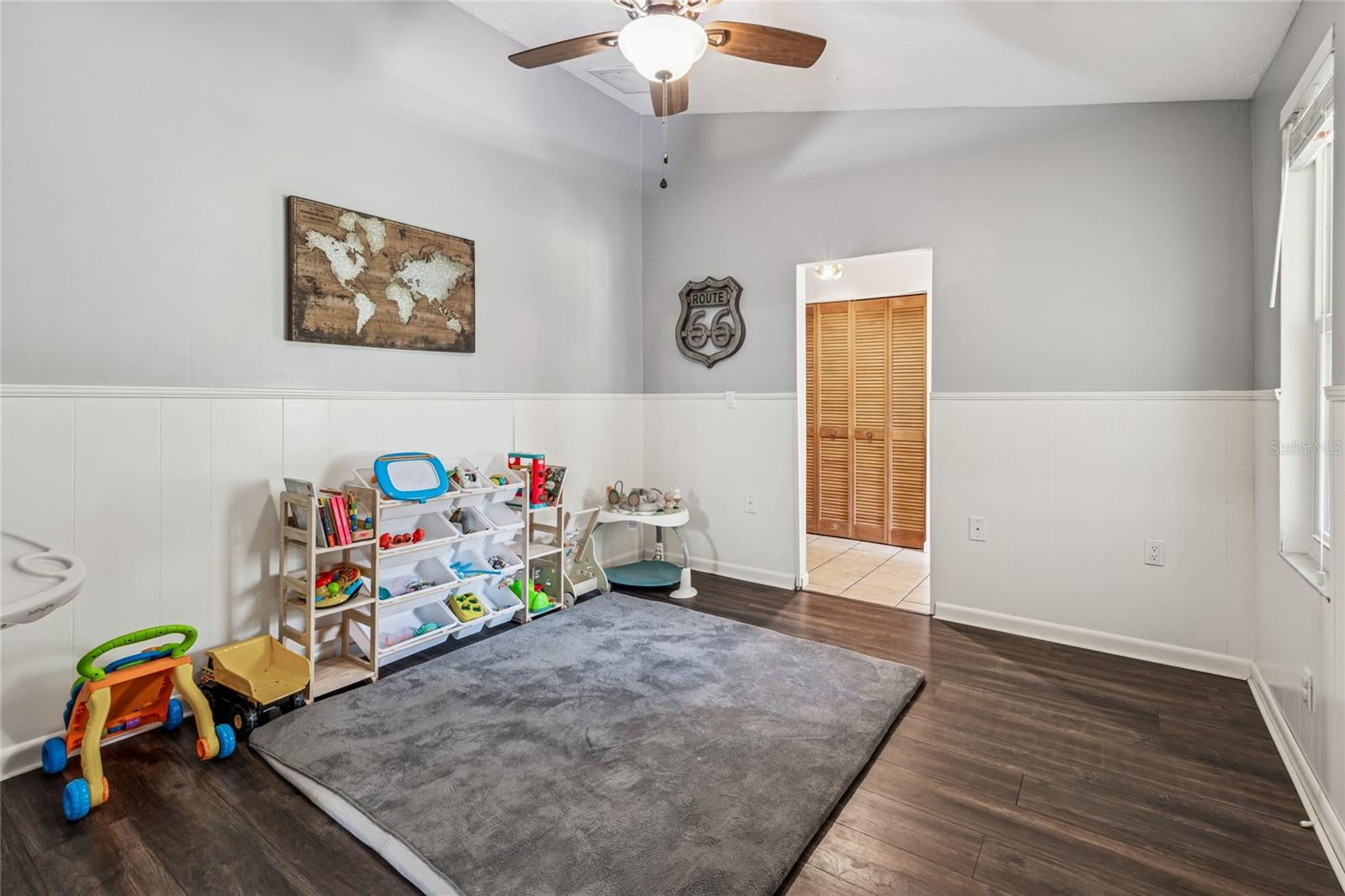 Listing photo id 65 for 17641 Deerfield Drive