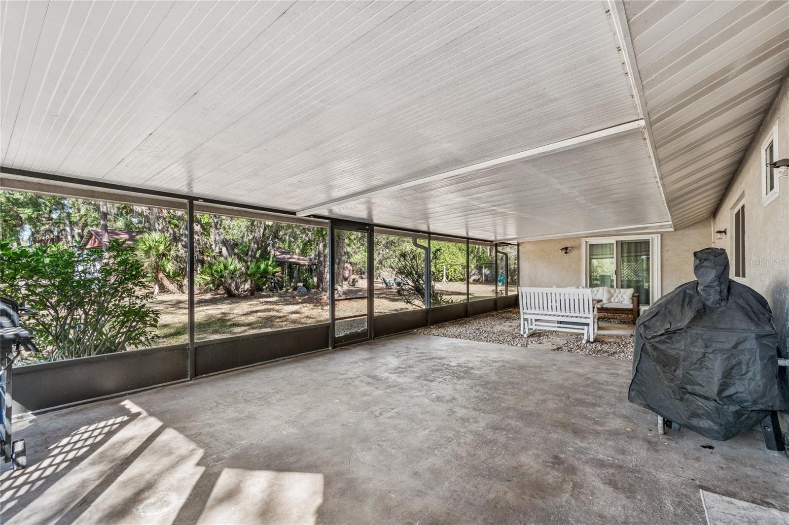 Listing photo id 68 for 17641 Deerfield Drive