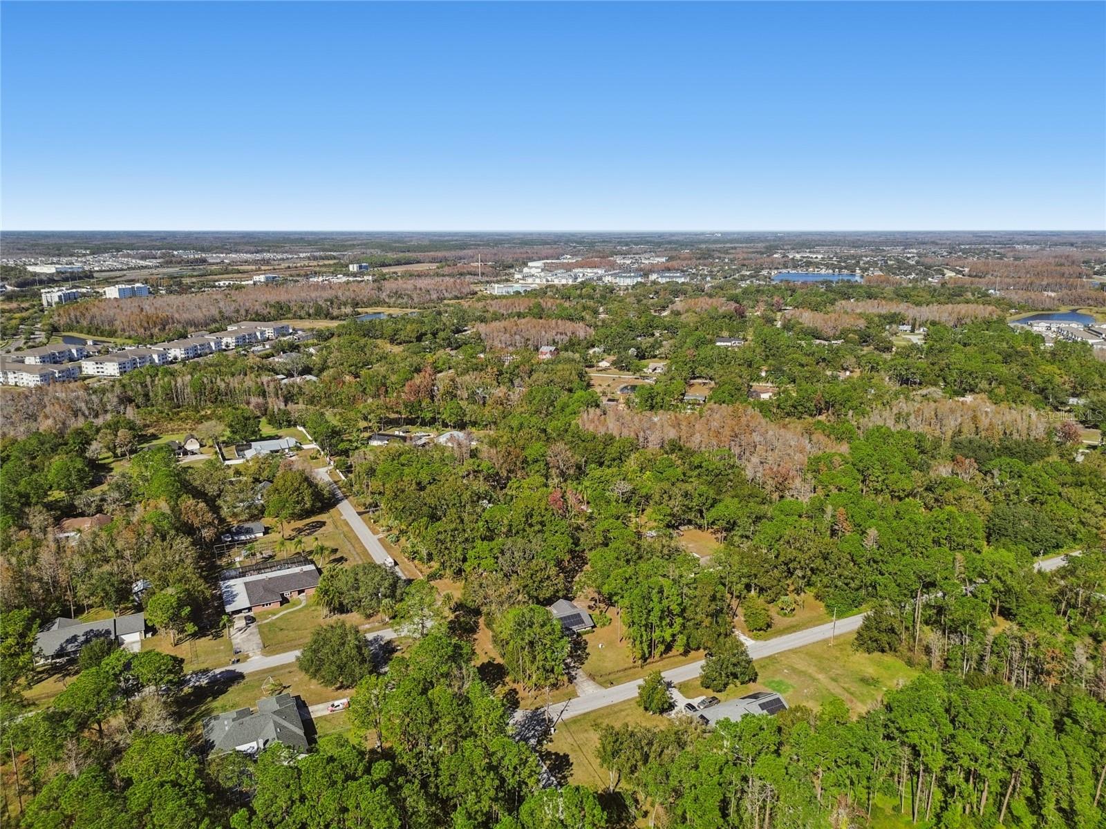 Listing photo id 82 for 17641 Deerfield Drive