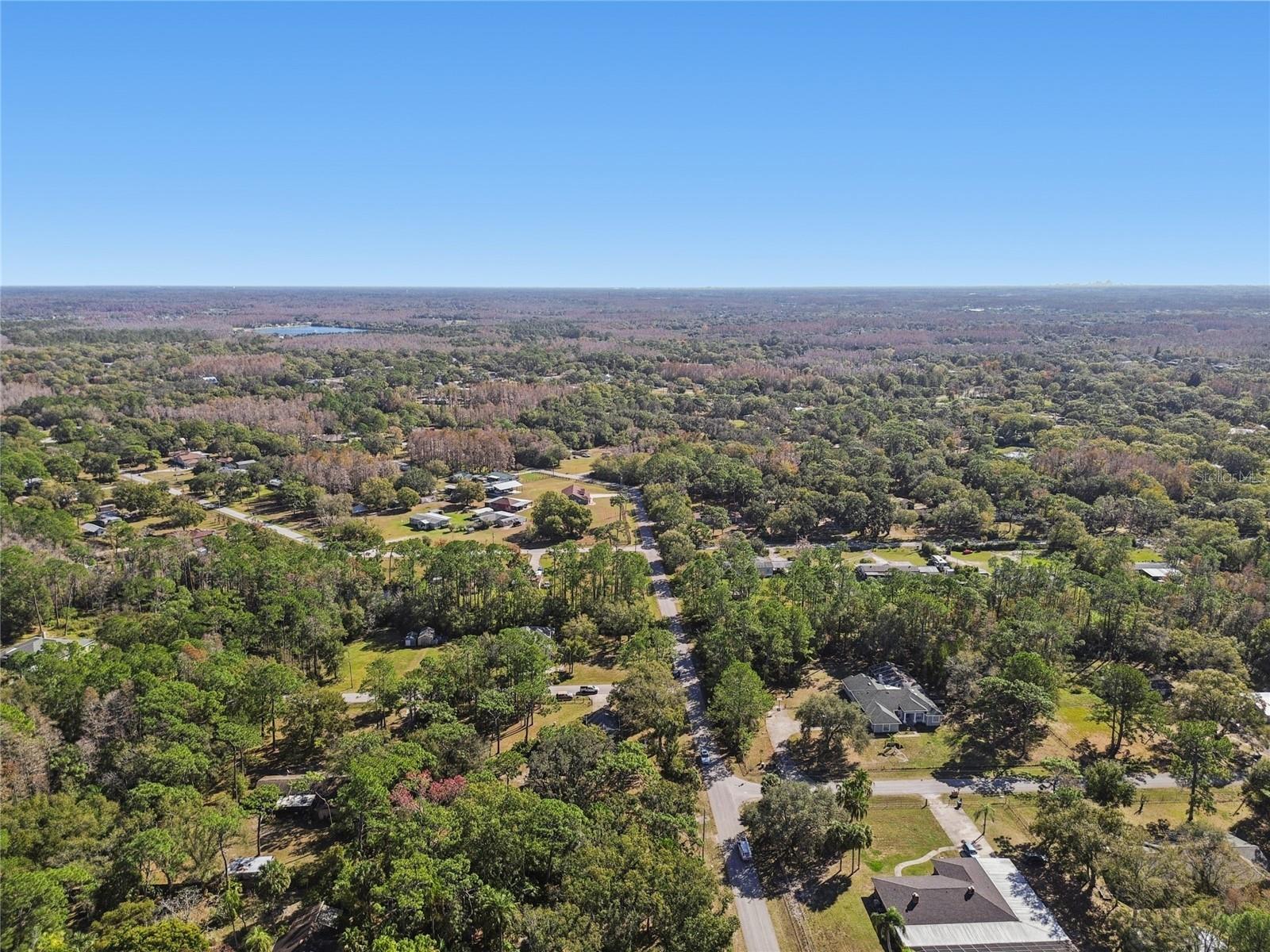 Listing photo id 84 for 17641 Deerfield Drive