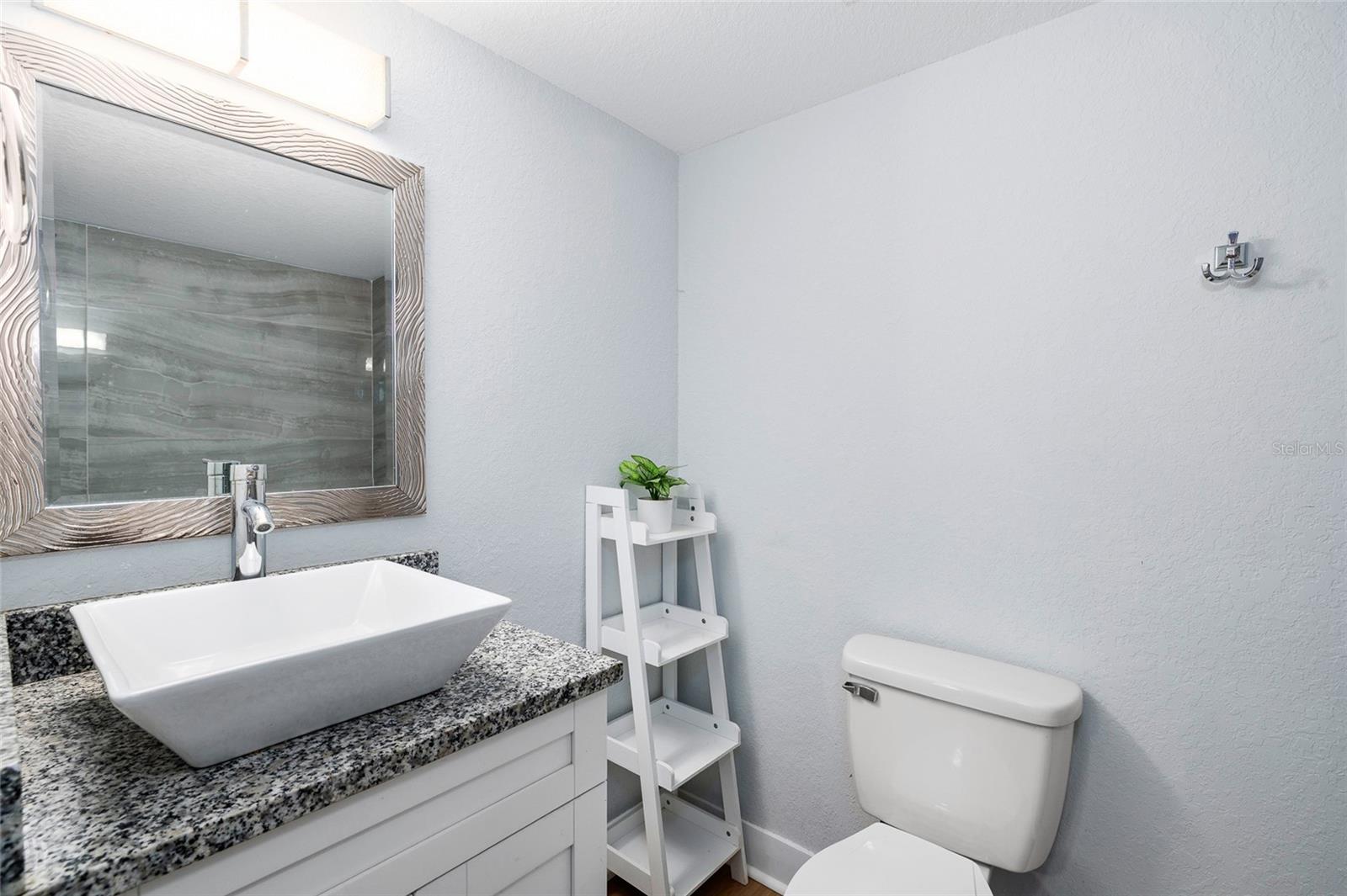 Image 16 of 31 For 2606 Henry Avenue