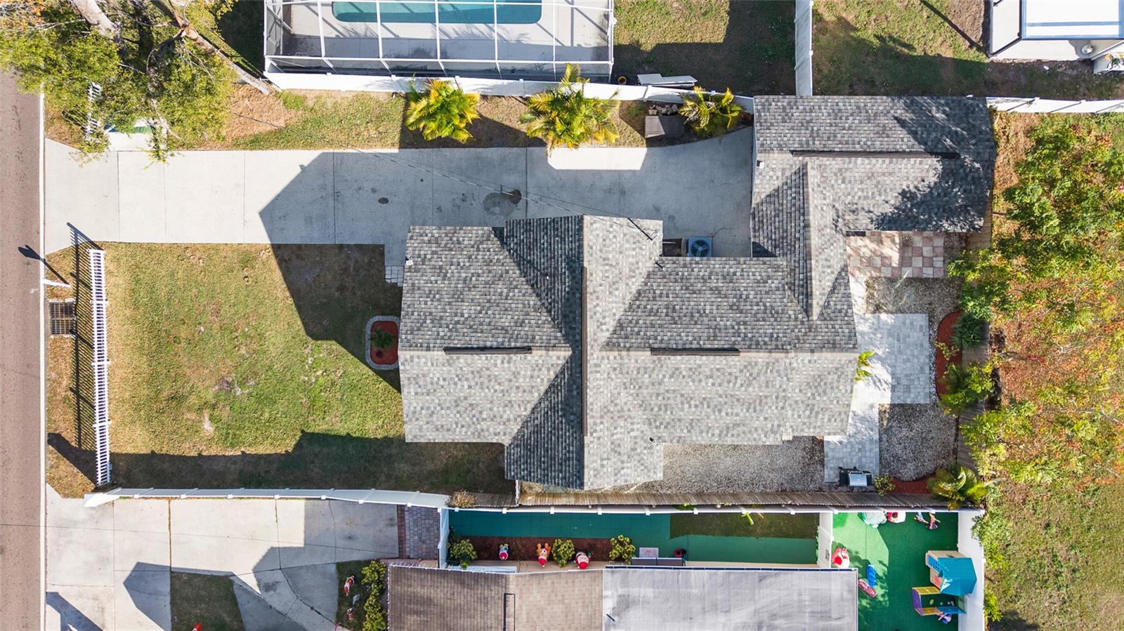 Image 28 of 31 For 2606 Henry Avenue