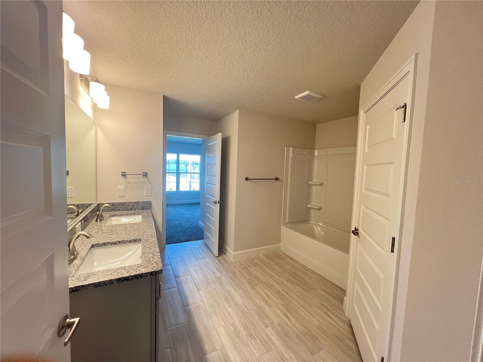 Image 10 of 27 For 13170 Kent Bradley St Road