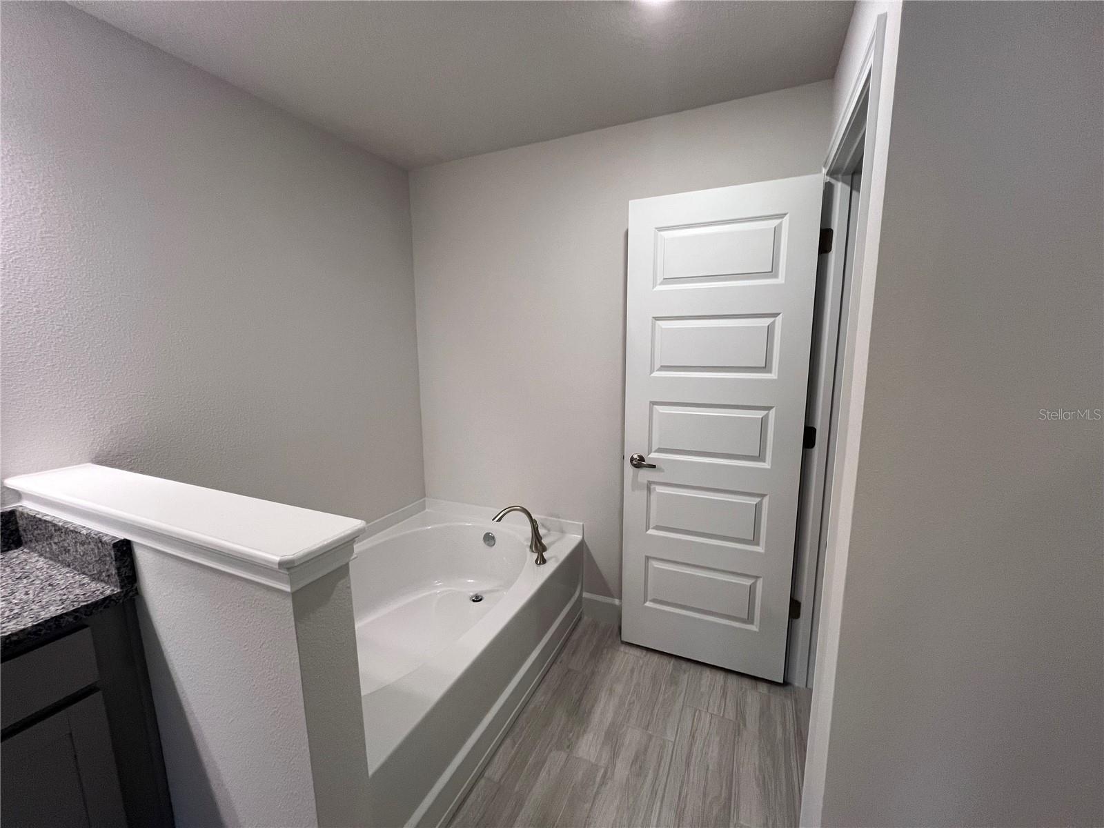 Image 17 of 27 For 13170 Kent Bradley St Road