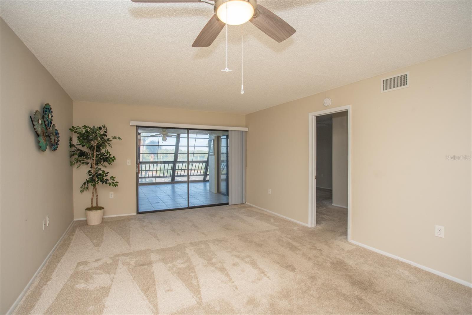 Image 14 of 63 For 9860 62nd Terrace N 1014