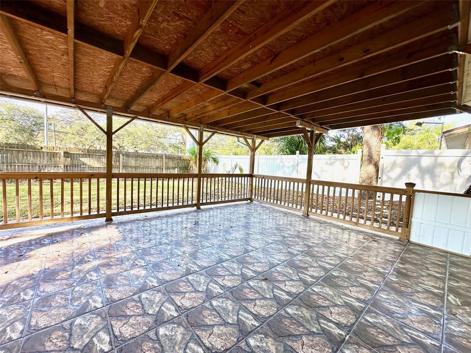 Image 18 of 19 For 1119 Breeze Drive